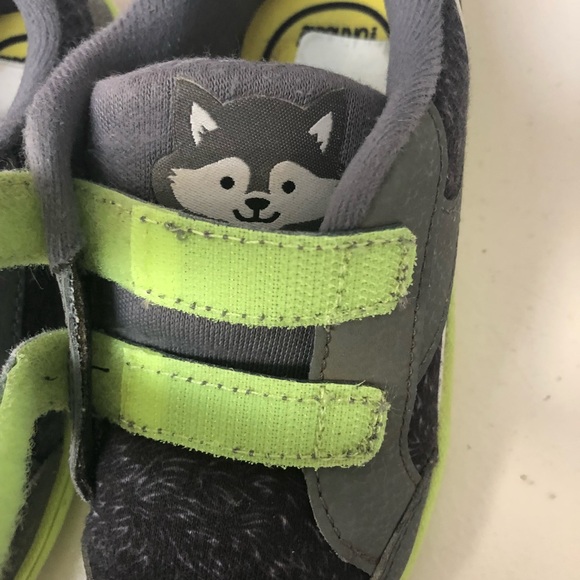 Toddler Reebok Sneakers - Picture 2 of 6